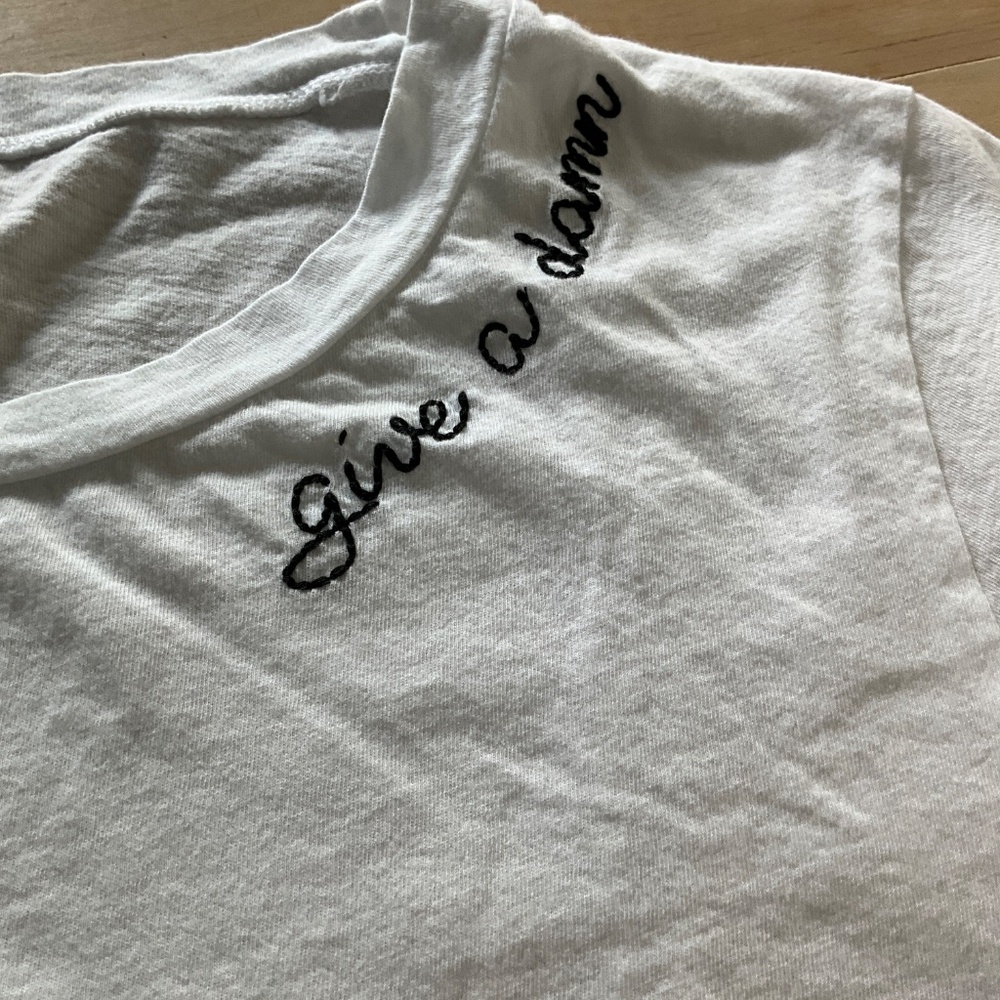 MATE WHITE TEE/EMBROIDERED GIVEA DAMN - Picture 3 of 4